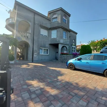 Palma * Marinici (Primorsko-Goranska)